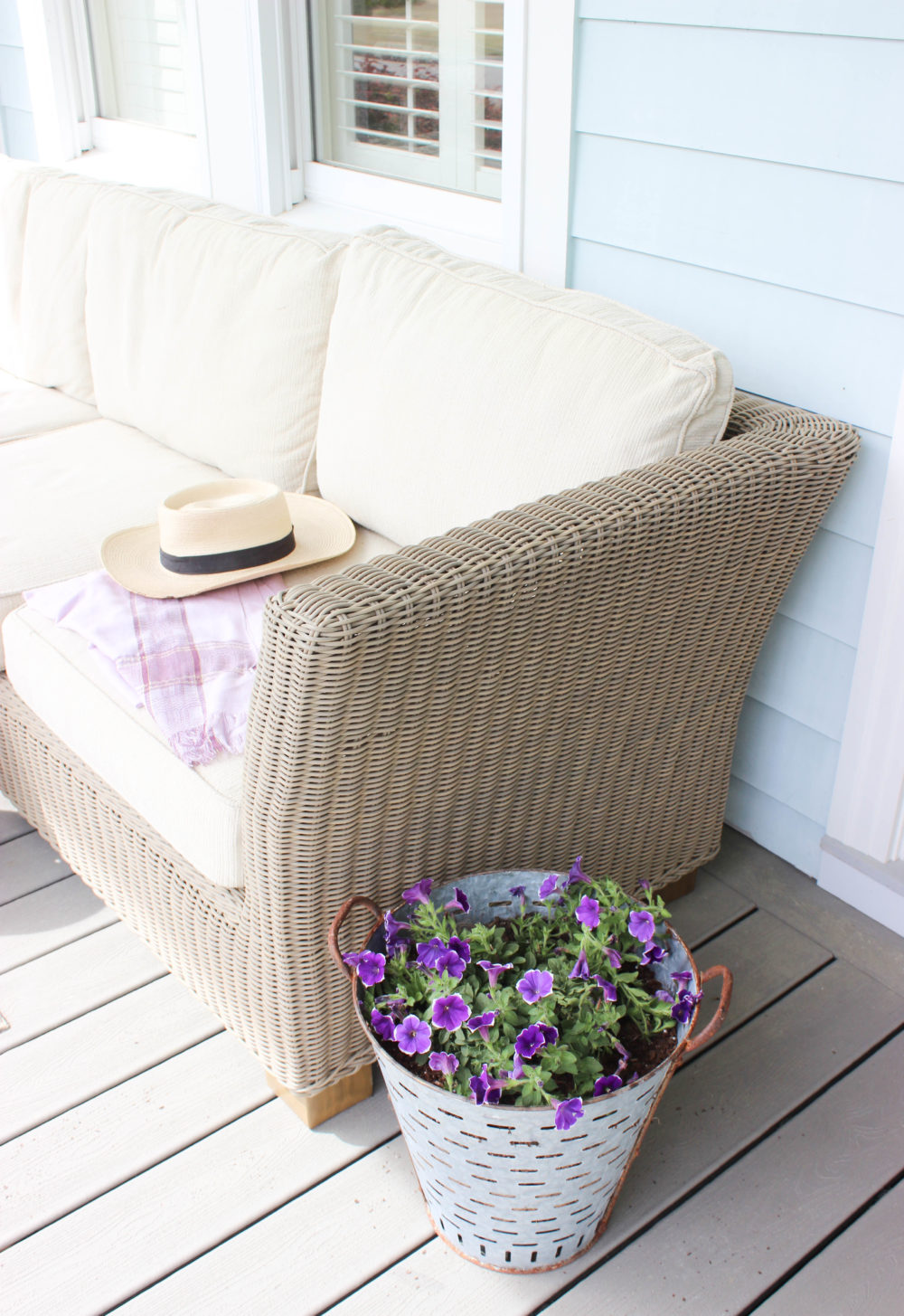 Unique Containers Gardening Ideas