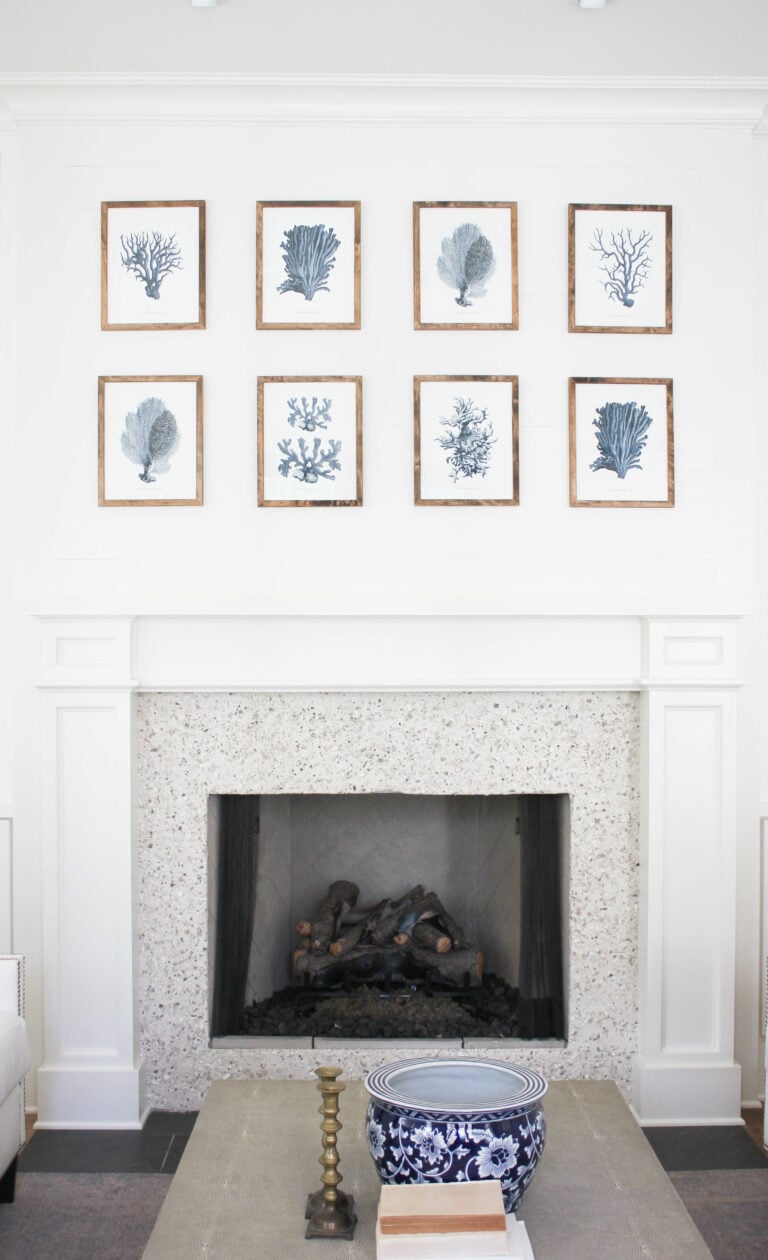 How to  Arrange  Framed Prints On The Wall.